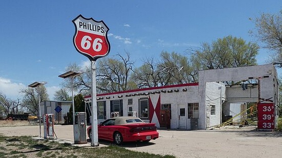Click to Enlarge-Esc to Close EventPhotos/Route66/Route 66-3705d Texas old-phillips.jpg